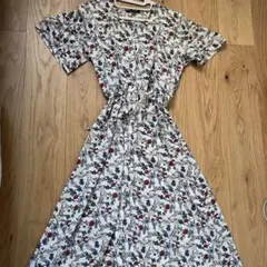 INGNI 花柄 半袖 ひざ丈ワンピース