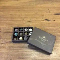 RE MELT チョコレート 12個入り　ミニチュア