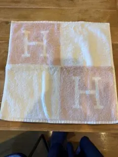 HERMES エルメス ハンドタオル Hロゴ ピンク 美品 箱.紙袋付のサムネイル