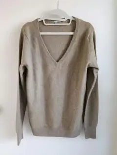 vネック ニット