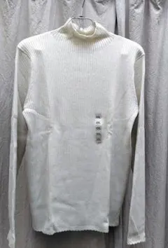 UNIQLO シャイニーリブ ハイネックセーター
