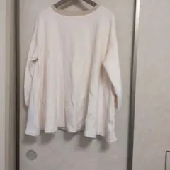プルオーバー　フリーサイズ　クリーム色　ニット