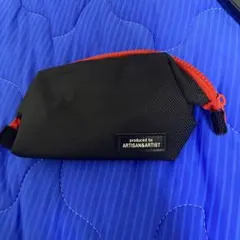ARTISAN&ARTIST ポーチ ブラック×レッドのサムネイル