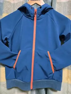 Item thumbnail for item c38525c2-04b2-446a-a9b9-23a06e56e4fd