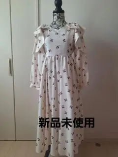 新品　チェリー柄　リボン　フリル　ワンピース