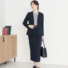 ライトストレッチ ノーカラージャケット タイトスカート セットアップのサムネイル
