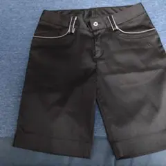 adidas 黒 ショートパンツ