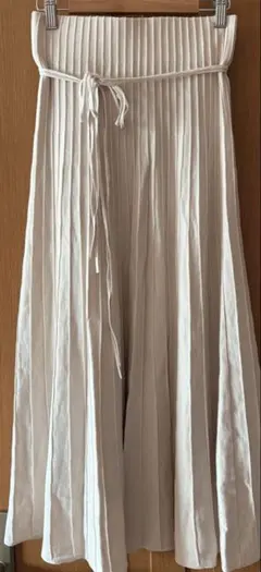 ミラオーウェン　ニットフレアスカート　アイボリー