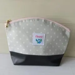 Item thumbnail for item cda742e4-a036-4f64-a96d-9c81fe540433