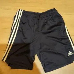 アディダス　ハーフパンツ　150　紺色