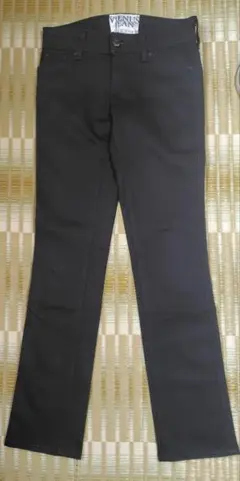 EDWIN VIENUS JEAN 美脚ブラック　ストレッチスキニーパンツのサムネイル