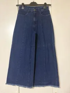 GU ジーユー ワイドレッグデニムパンツ センターシームのサムネイル