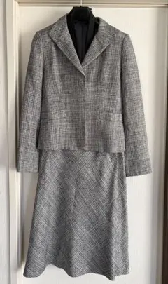 COMME CA ISM グレー系セットアップ （ジャケットＬ、スカートＭ）