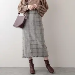 natural couture 裾 フリンジ チェック ナロー スカート