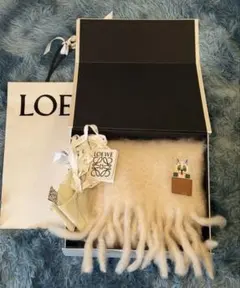 未使用 LOEWE ロエベ モヘアマフラー Louis Wain 猫刺繍 箱付のサムネイル