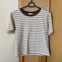 しまむら　ボーダーTシャツ　ベージュ　Mサイズ