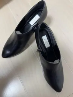 【新品未使用 24.5cm】キタムラ ショートブーツのサムネイル