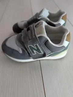 New Balance スニーカー ベルクロ グレー　16cm