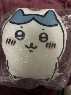 ハチワレ もちもちダイカット抱き枕