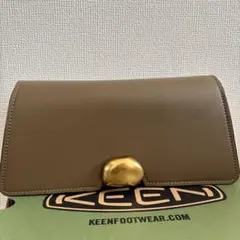 CHARLES & KEITH ブラウン クラッチバッグ