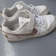 NIKE スニーカー