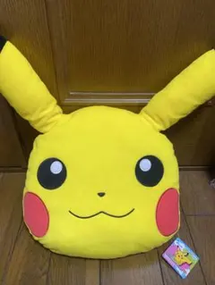 ポケットモンスター　めちゃデカ顔型　リュック　ピカチュウ