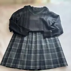 Vネックニット チェック柄スカート セット