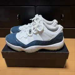AIR JORDAN 11 LOW