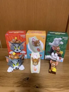 トムとジェリー ソフビ 貯金箱 ゼンマイ歩行フィギュア 4体セット トムとジェリー ソフビ 貯金箱 ゼンマイ歩行フィギュア 4体セット