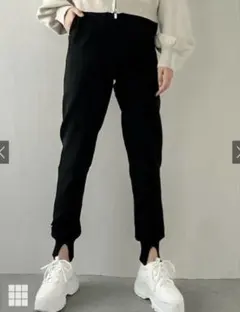 ジョガーパンツ