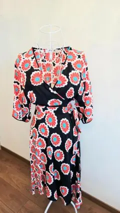 送料無料 美品 DIANE von FURSTENBERG シャツ ワンピース ✨美品✨DIANE von FURSTENBERG総柄ロングワンピースmr367 - メルカリ