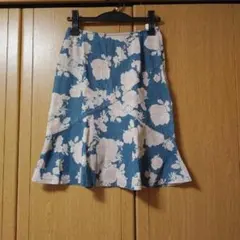 レストローズ バラ柄スカート デニム風プリント