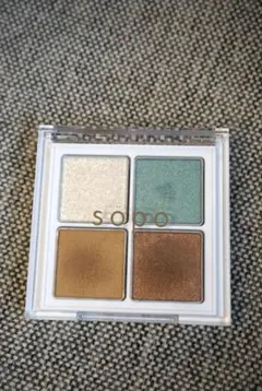 SOPO アイパレット　02 スモーキーブルーのサムネイル