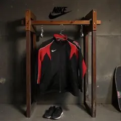 Nike ジャージ S 黒/赤 ストライプデザイン