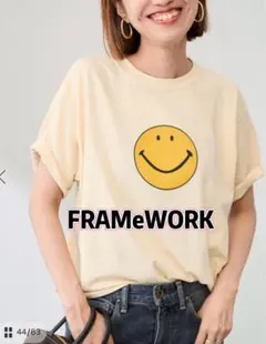 タグ付き FRAMeWORK スマイルプリントTシャツ 半袖のサムネイル