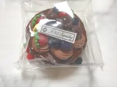 kikisquishy XL デコレーションチョコホールケーキ