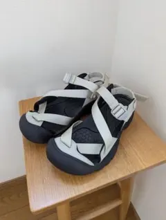 KEEN HOODZERRA SANDAL/ホワイト/23.5 - メルカリ