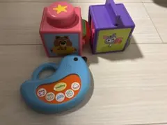 こどもちゃれんじbaby でるでるキューブ くるくるキューブ　音が鳴るおもちゃ