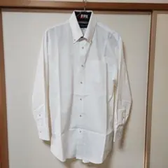 ブリックハウス　ホワイト 長袖シャツ 胸ポケット付き（LL82）