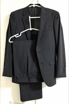 united arrows スーツ　WHITE LABEL ブラックストライプのサムネイル