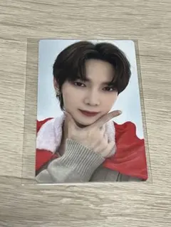 ateez クリスマス　トレカ　ヨサン