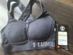 UNDER ARMOR  トレーニングスポーツブラ SM