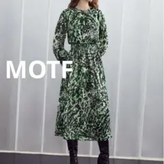 MOTF プリーツ　ワンピース　グリーン　長袖