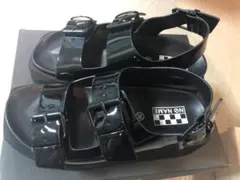 NO NAME ノーネーム　ブラックエナメルサンダルのサムネイル