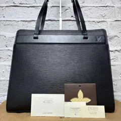 ルイヴィトン✨エピ クロワゼットPM トートバッグ 黒 本革 自立 ３室のサムネイル