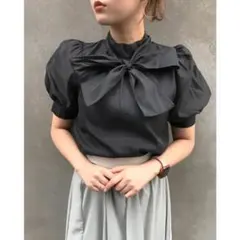 INGNI イング 2WAY シアーブラウス 半袖 ボウタイ パフスリーブのサムネイル