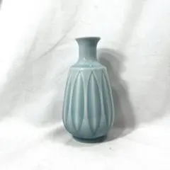 伊万里焼鍋島青磁　花瓶 陶器のサムネイル