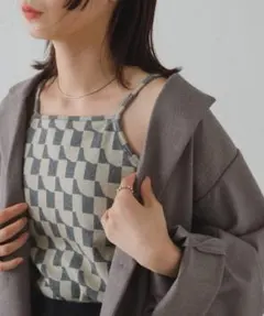 Kastane 幾何学模様 カップ付きキャミソール
