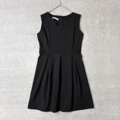 未使用タグ付き　ノースリーブ　ワンピース　黒　ブラック　Mサイズ　フレア