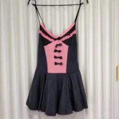 ノースリーブ フレアワンピース 黒とピンク